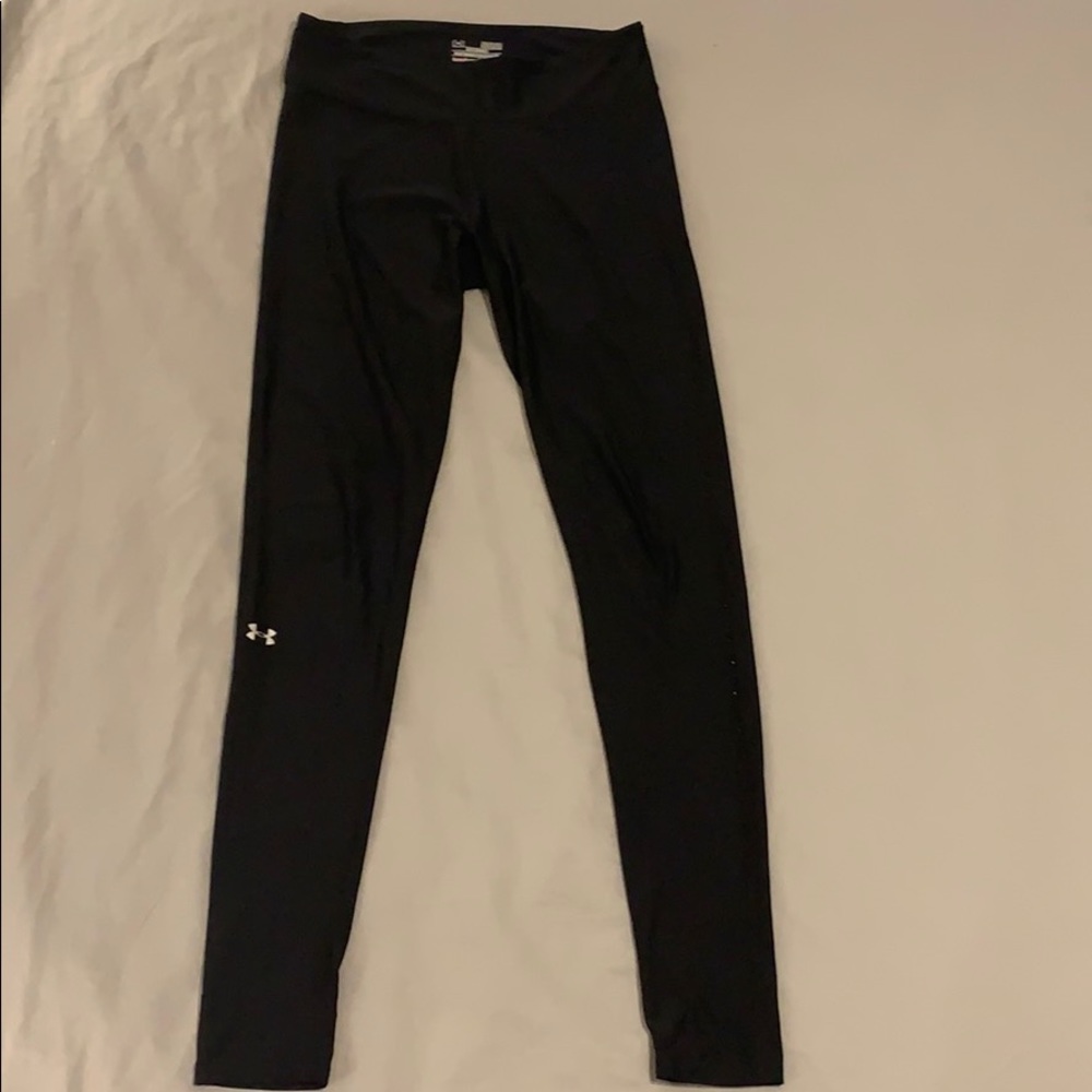 Under Armour black leggings